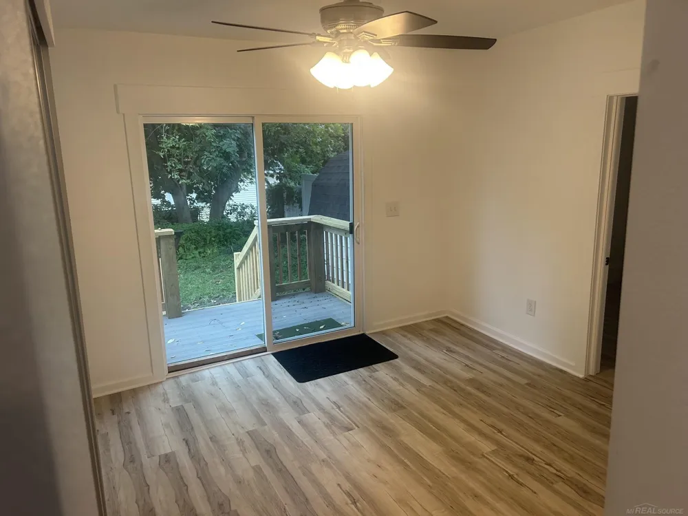 1473 Division Street Muskegon City, MI 49441