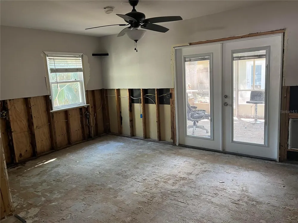 4017 S RENELLIE DRIVE Tampa, FL 33611