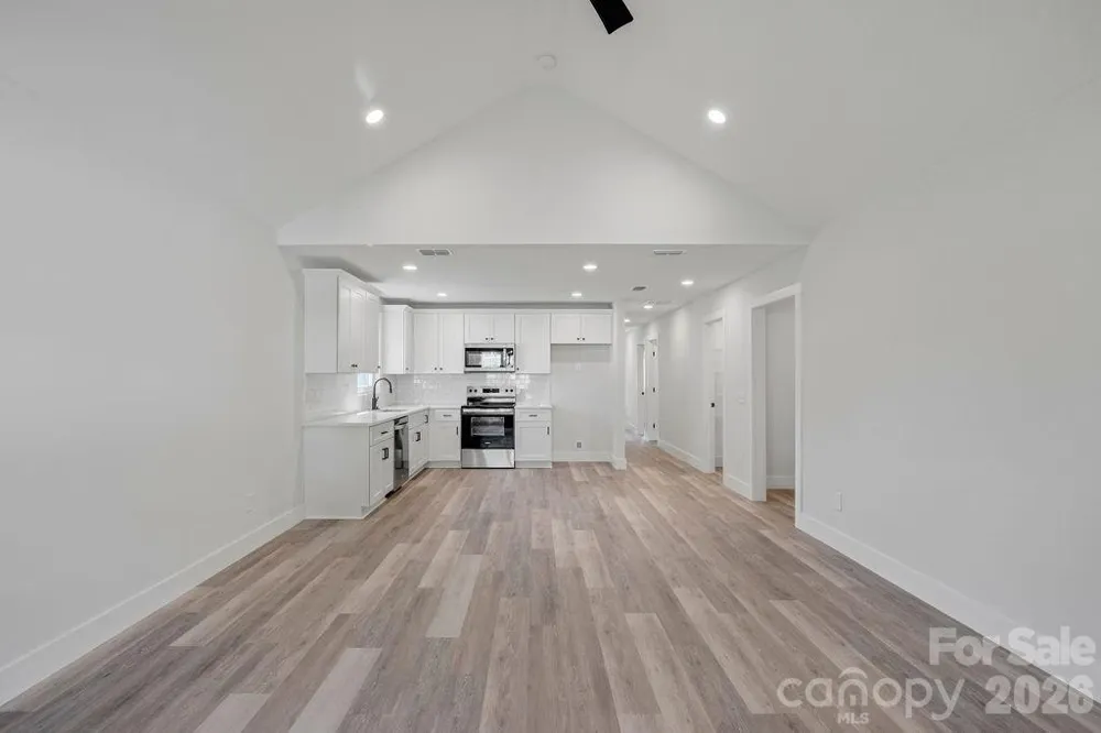 308 Caldwell Avenue Newton, NC 28658