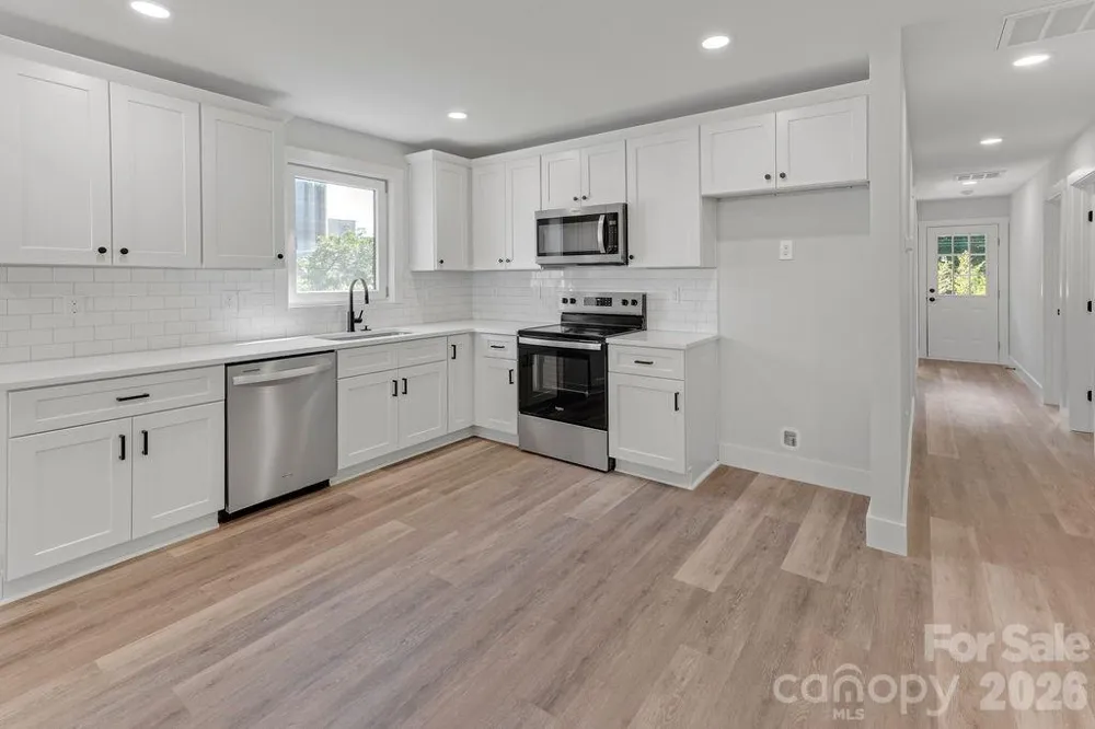 308 Caldwell Avenue Newton, NC 28658