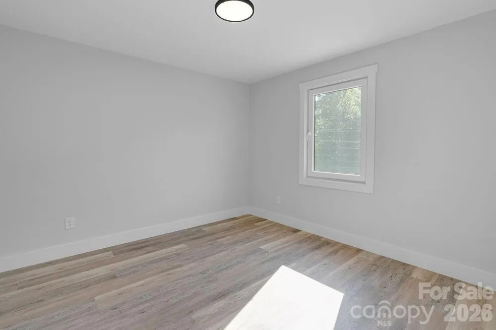 308 Caldwell Avenue Newton, NC 28658