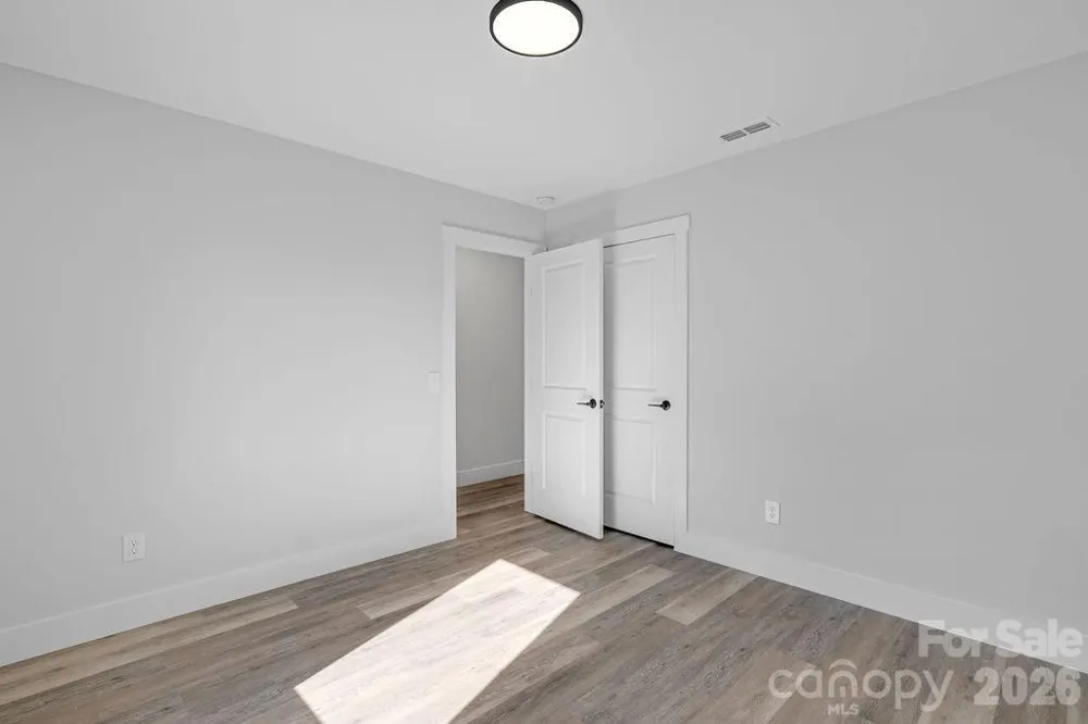 308 Caldwell Avenue Newton, NC 28658