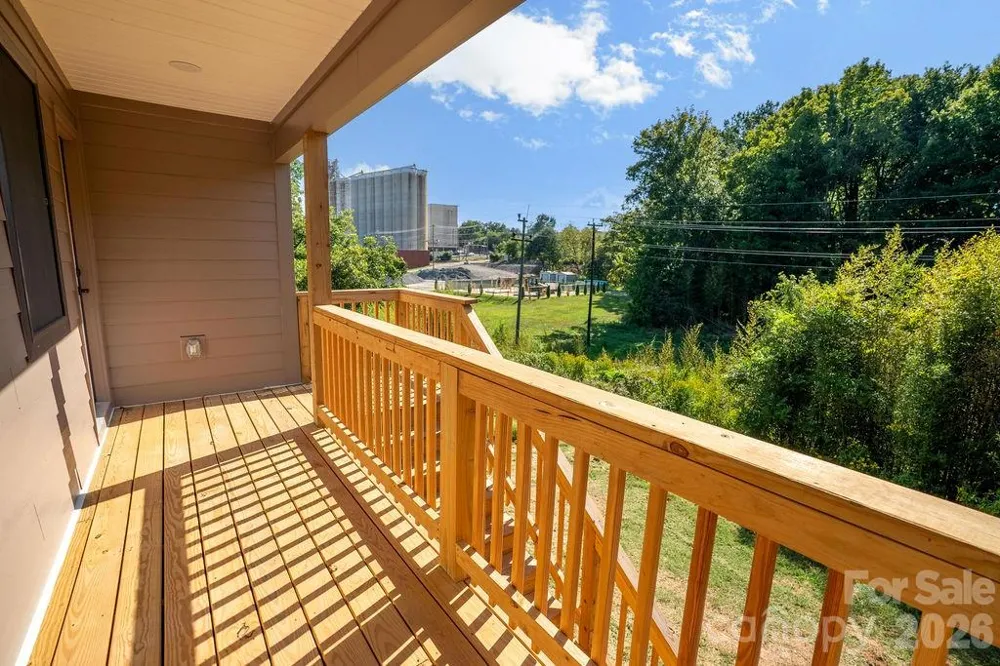 308 Caldwell Avenue Newton, NC 28658