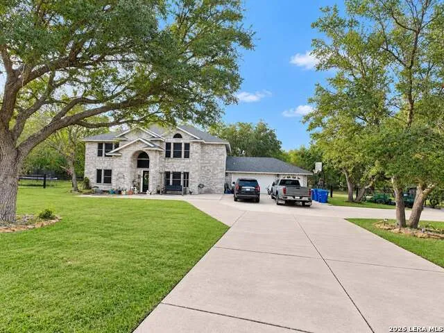 3303 TRIPLE MDWS San Antonio, TX 78263