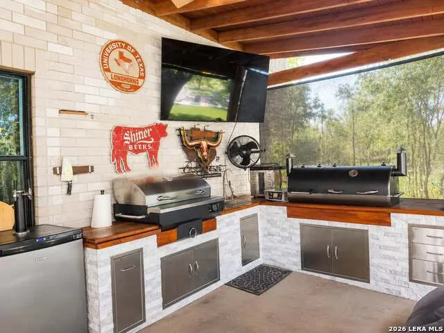 3303 TRIPLE MDWS San Antonio, TX 78263