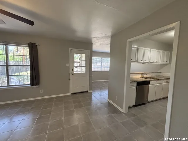 105 Travertine Ln Unit A Castle Hills, TX 78213