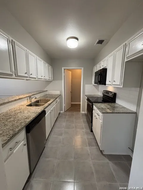 105 Travertine Ln Unit A Castle Hills, TX 78213