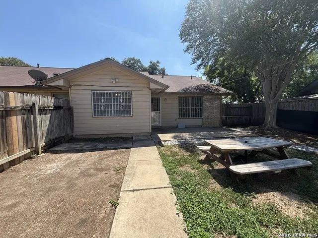 105 Travertine Ln Unit A Castle Hills, TX 78213