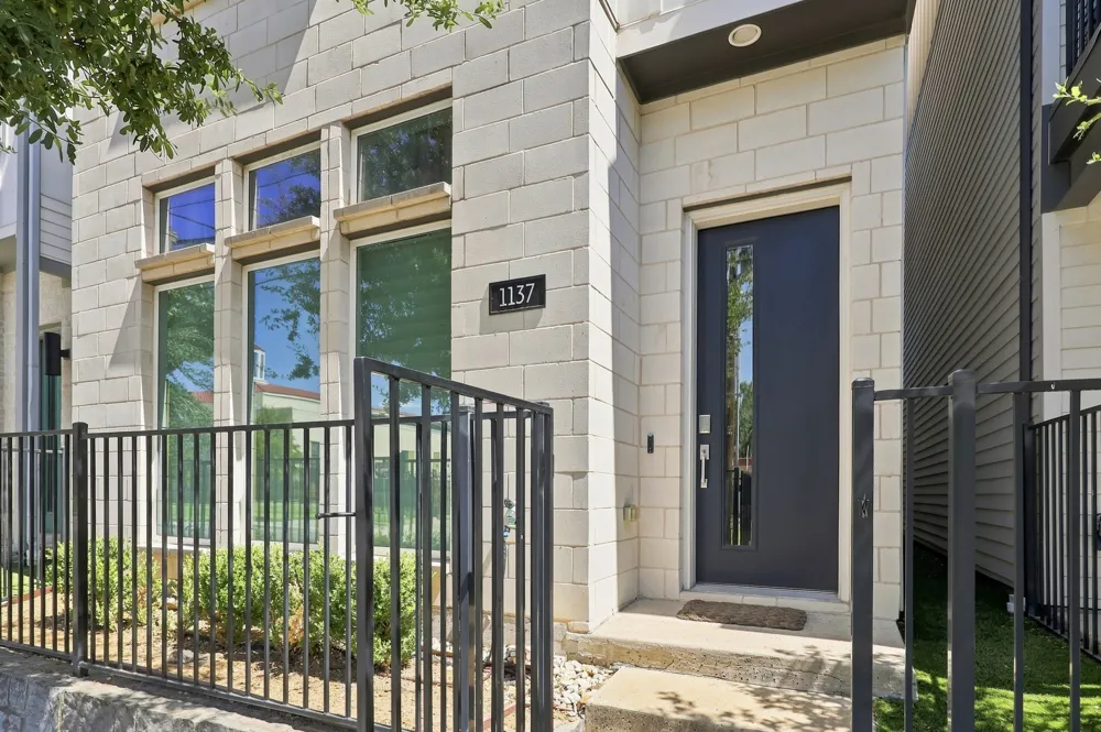 1137 Manderly Court Dallas, TX 75204