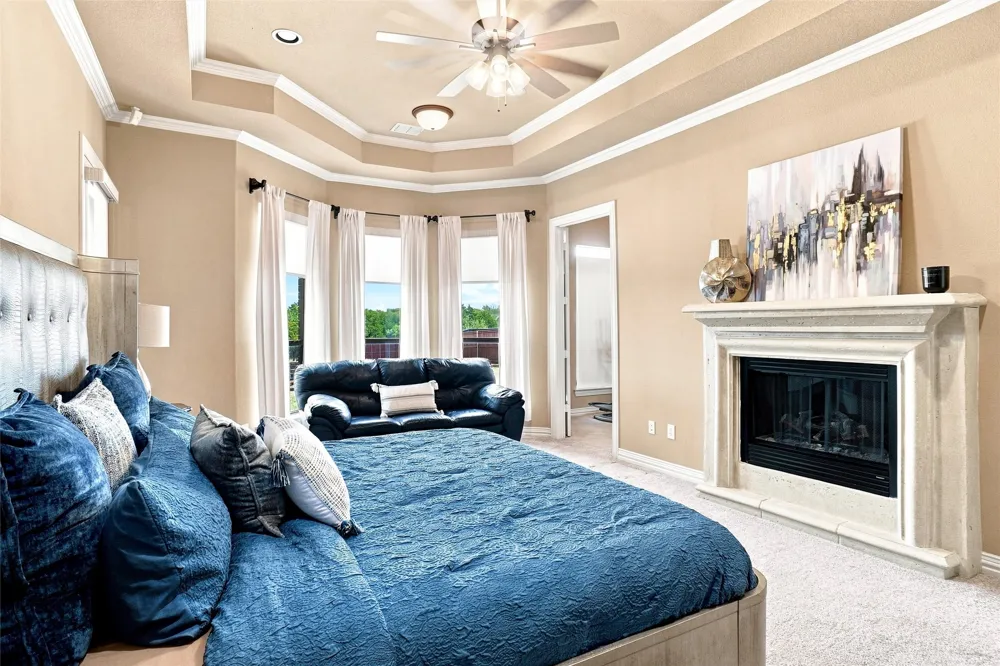1810 Indian Ridge Oak Leaf, TX 75154