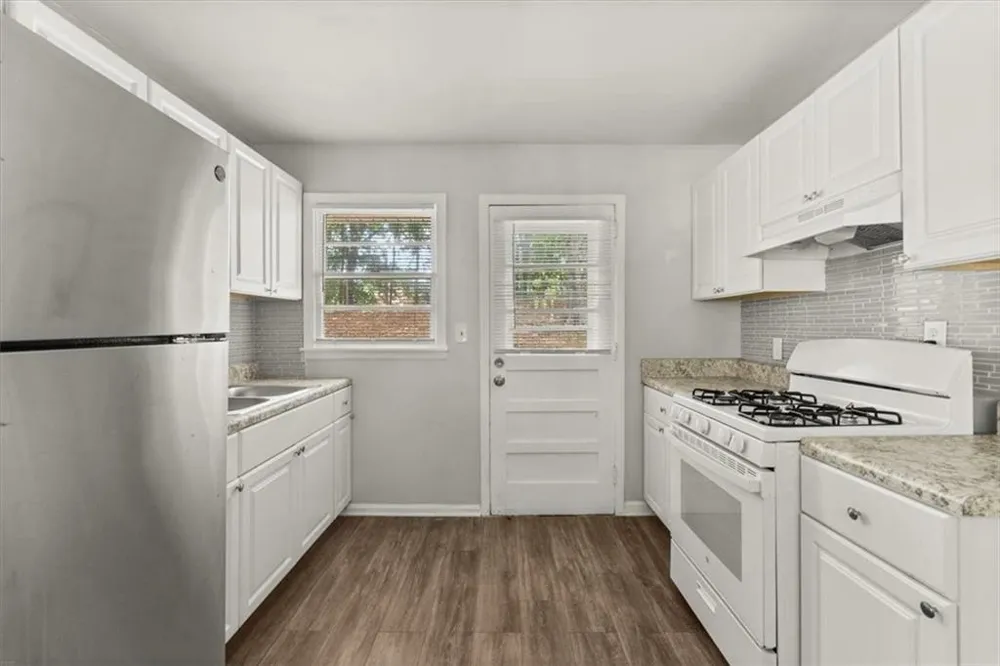 220 Opal Drive Roswell, GA 30075
