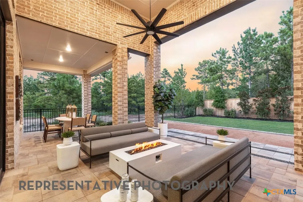 428 Tinctoria Creek Drive Kyle, TX 78640