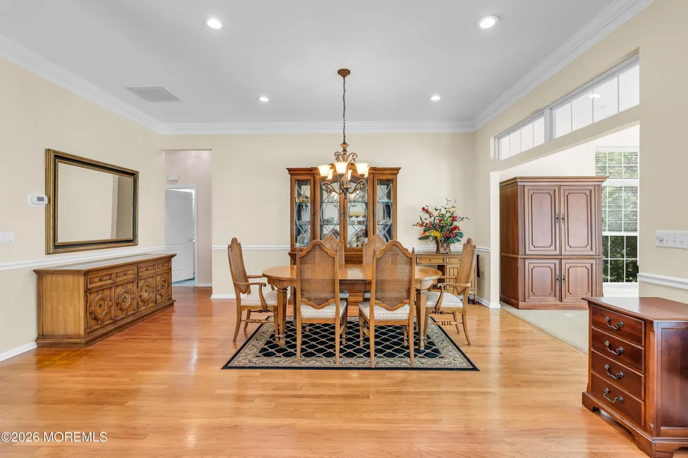 23 Summerwinds Drive Lakewood, NJ 08701