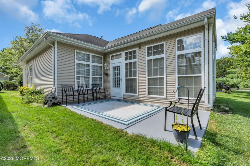 23 Summerwinds Drive Lakewood, NJ 08701