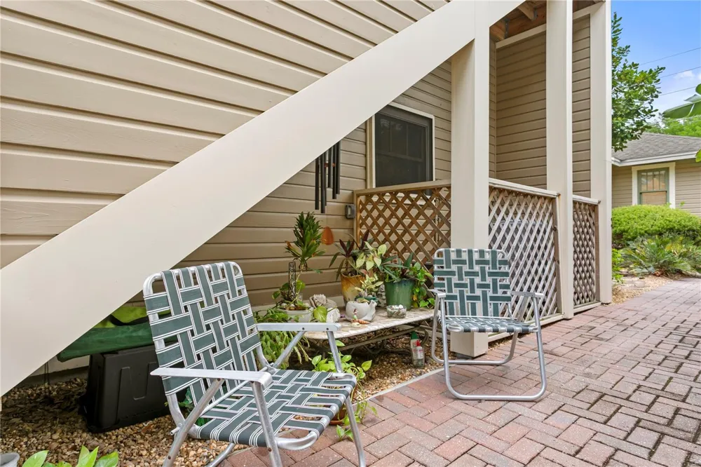 316 9TH AVENUE NE St Petersburg, FL 33701