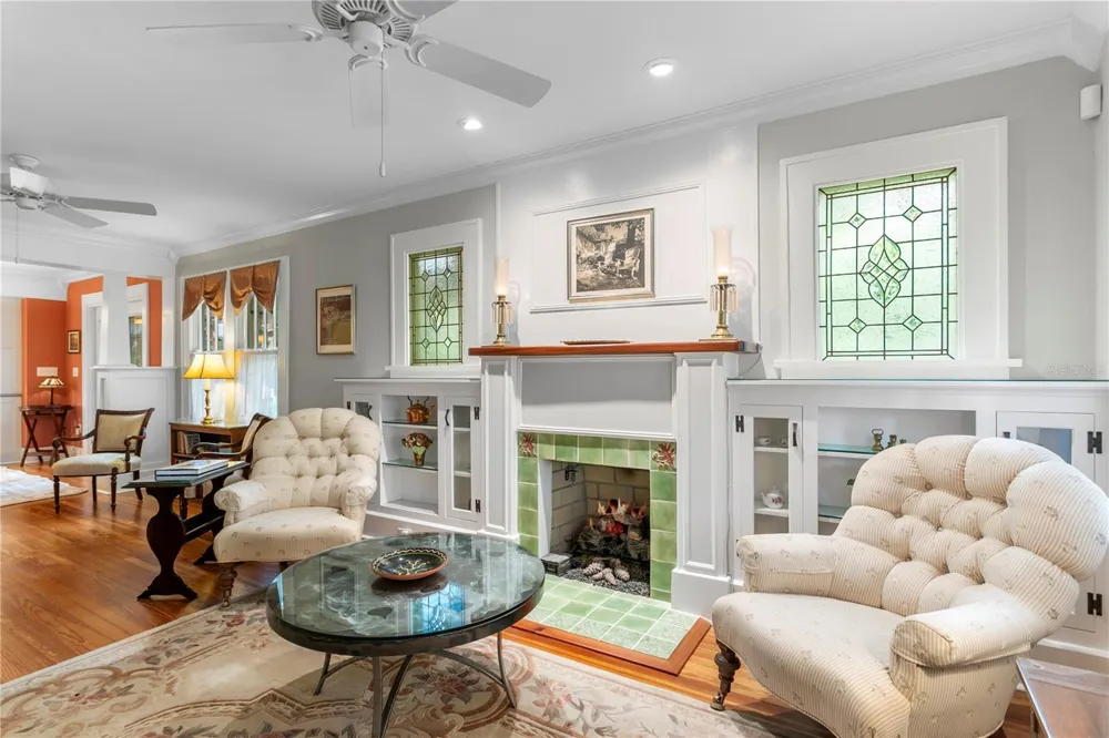 316 9TH AVENUE NE St Petersburg, FL 33701