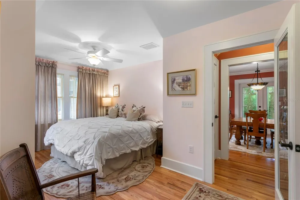 316 9TH AVENUE NE St Petersburg, FL 33701