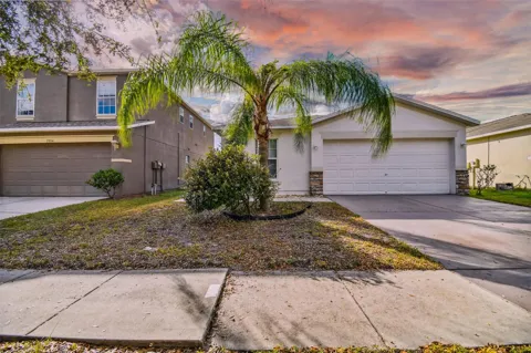 7956 CARRIAGE POINTE DRIVE