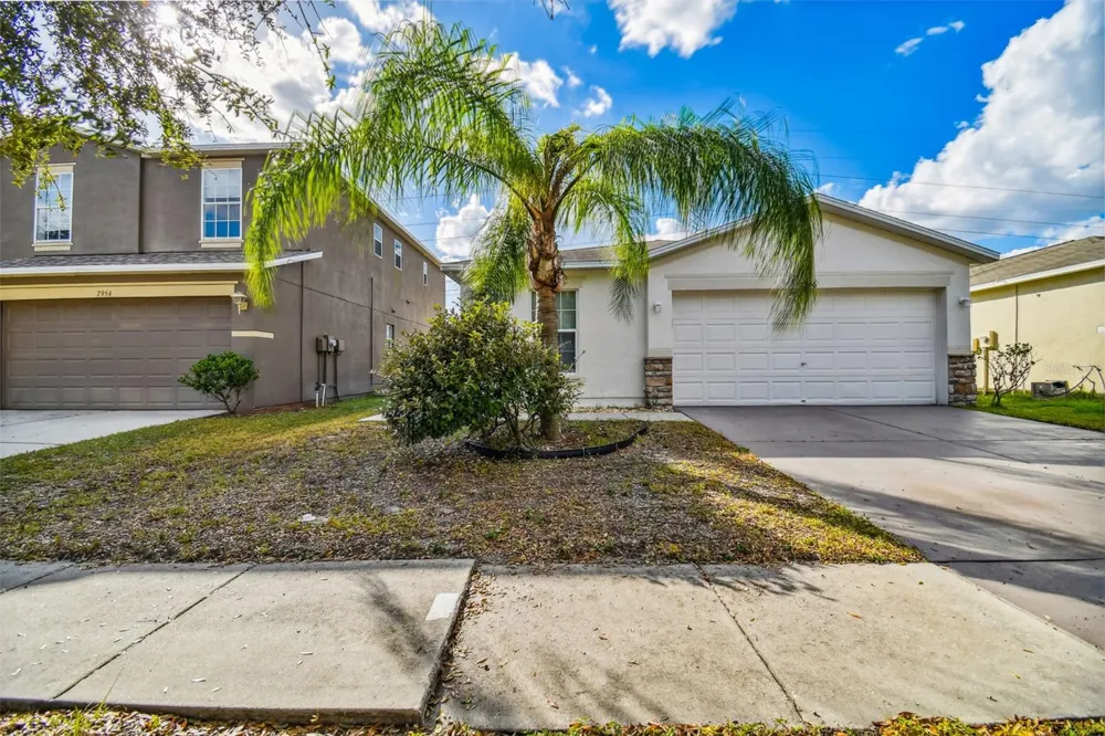 7956 CARRIAGE POINTE DRIVE Gibsonton, FL 33534