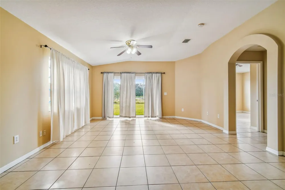 7956 CARRIAGE POINTE DRIVE Gibsonton, FL 33534