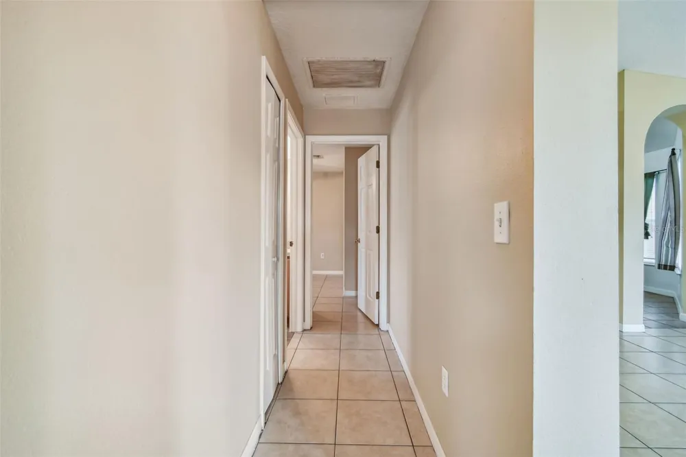 7956 CARRIAGE POINTE DRIVE Gibsonton, FL 33534