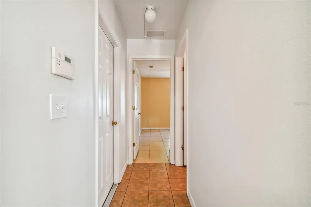 7956 CARRIAGE POINTE DRIVE Gibsonton, FL 33534