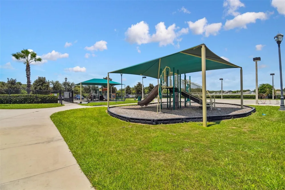 7956 CARRIAGE POINTE DRIVE Gibsonton, FL 33534
