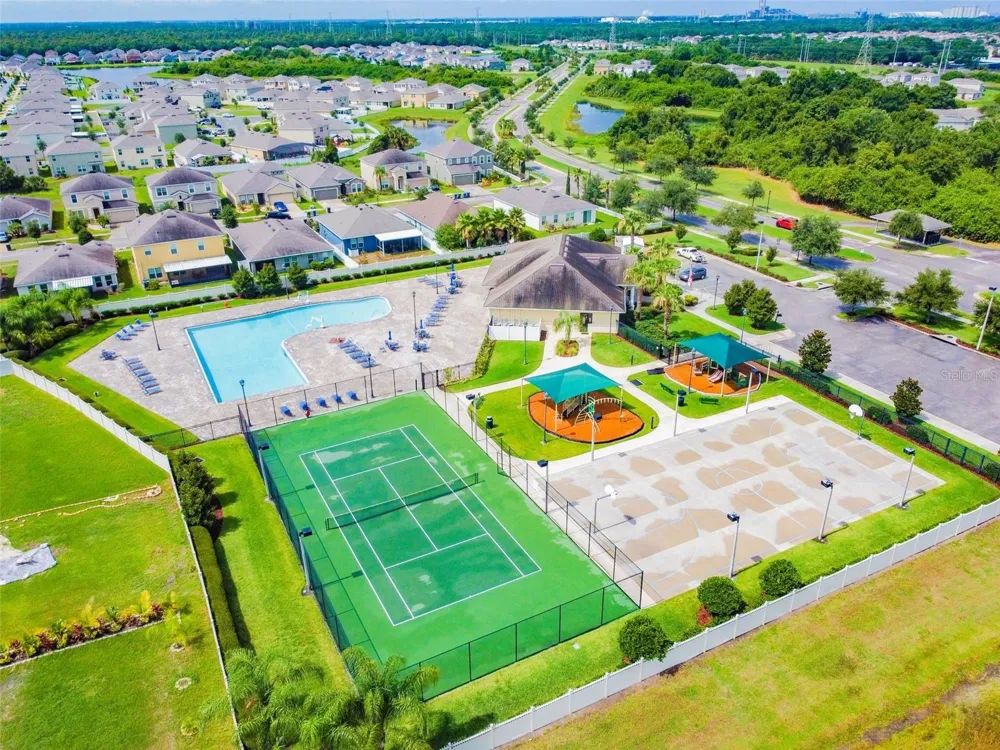 7956 CARRIAGE POINTE DRIVE Gibsonton, FL 33534