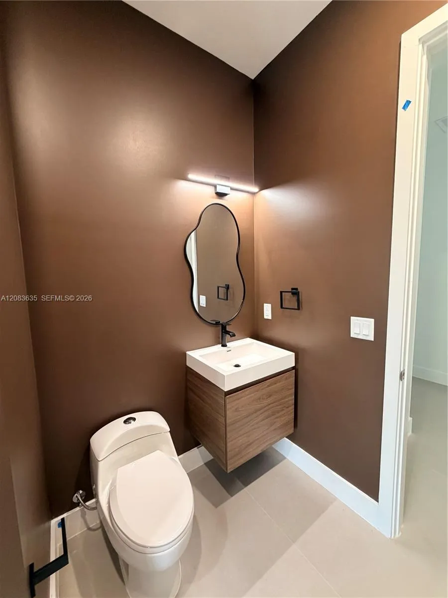 6790 SW 55th St Miami, FL 33155