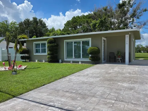 3126 SE Monte Vista St