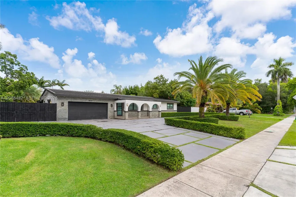 18731 SW 87th Ave Cutler Bay, FL 33157