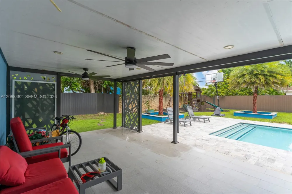 18731 SW 87th Ave Cutler Bay, FL 33157