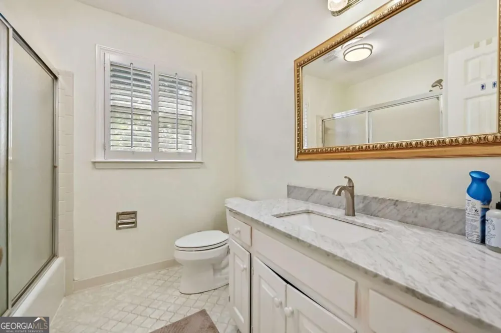 85 Shadow Lake DR SW Lilburn, GA 30047