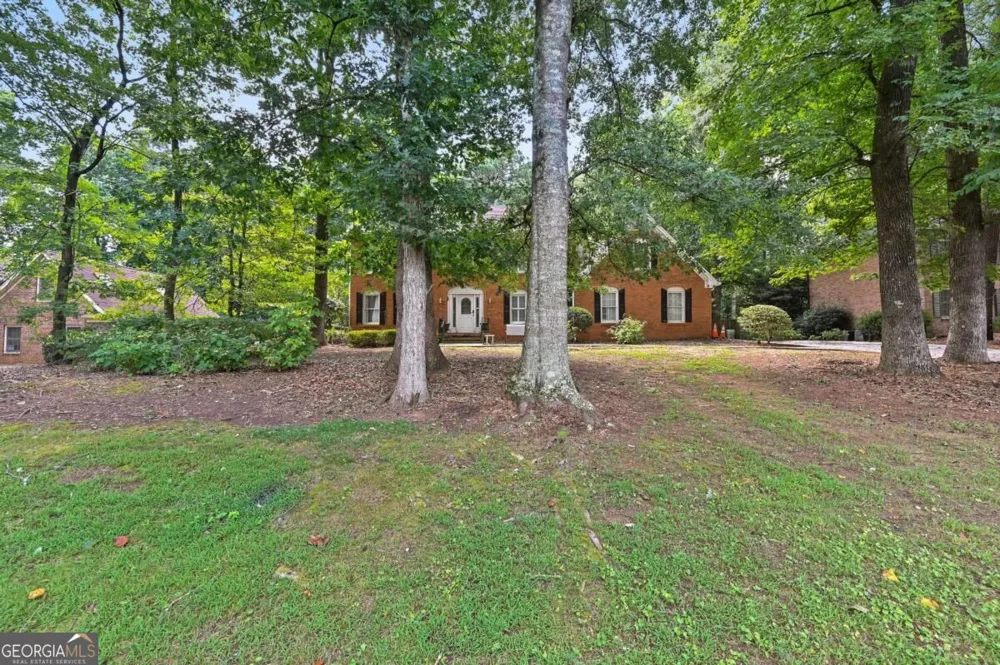 85 Shadow Lake DR SW Lilburn, GA 30047
