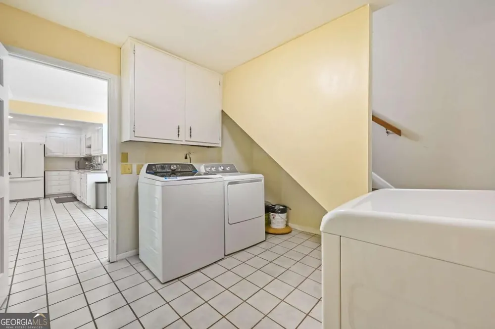 85 Shadow Lake DR SW Lilburn, GA 30047