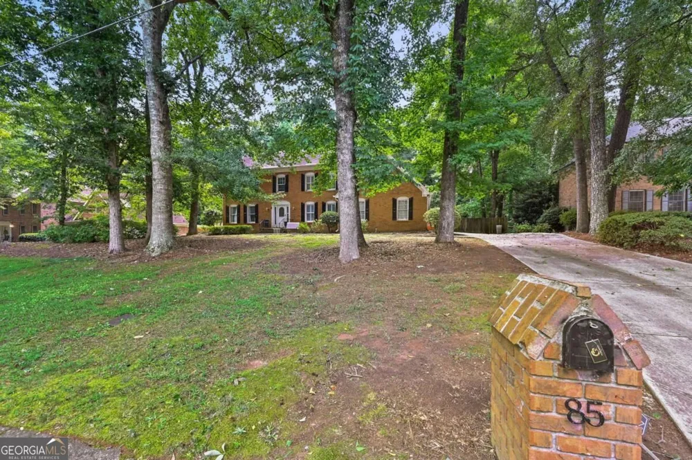 85 Shadow Lake DR SW Lilburn, GA 30047