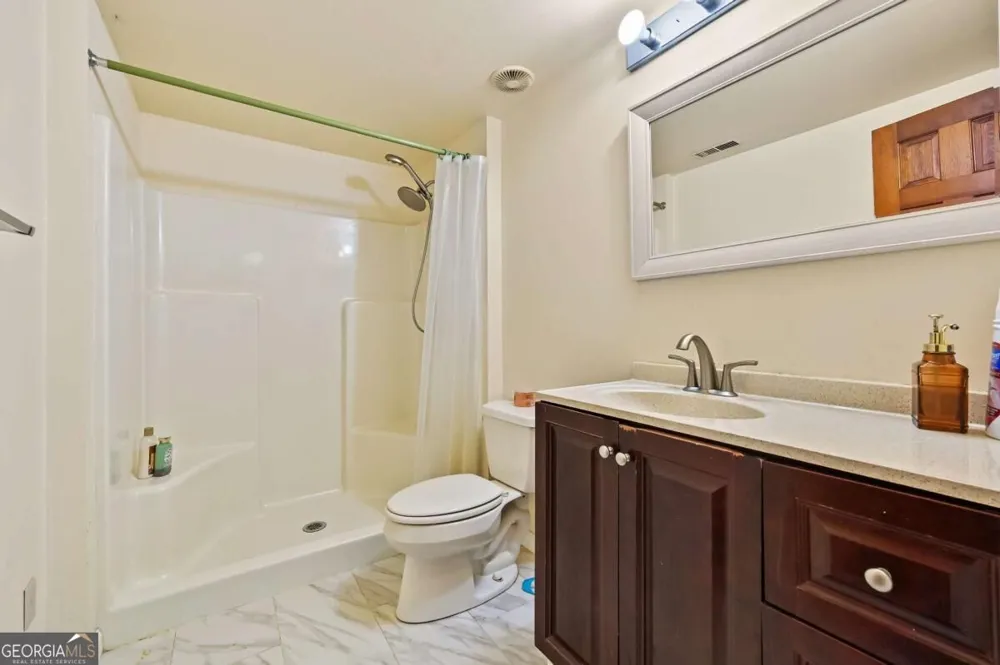 85 Shadow Lake DR SW Lilburn, GA 30047