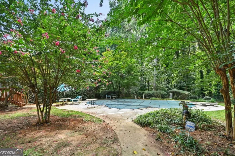85 Shadow Lake DR SW Lilburn, GA 30047