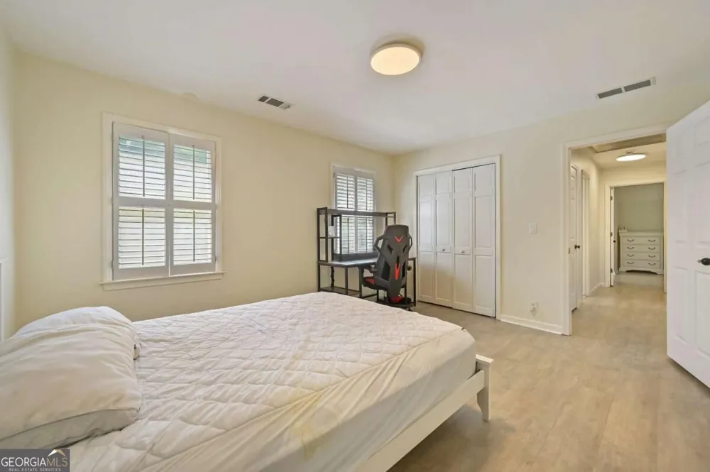 85 Shadow Lake DR SW Lilburn, GA 30047