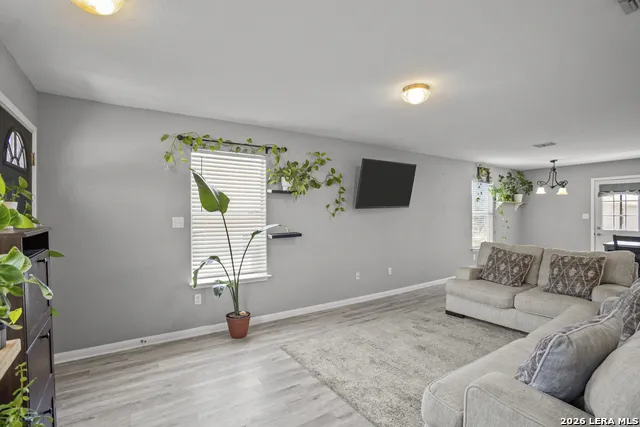 5923 Fox Cyn San Antonio, TX 78252