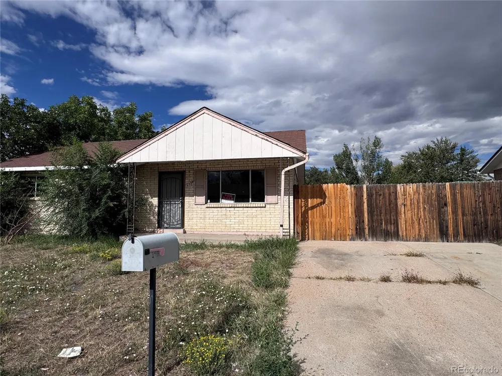 14385 Pensacola Drive Denver, CO 80239