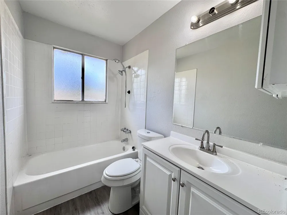 14385 Pensacola Drive Denver, CO 80239