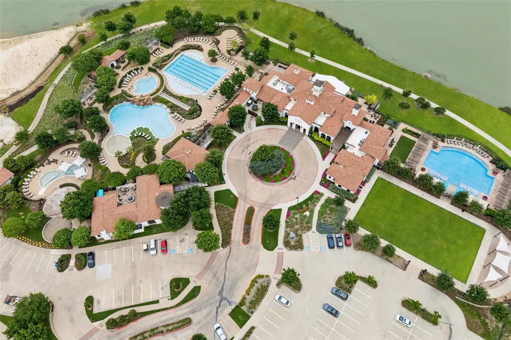 4225 Whispering Willow Way Arlington, TX 76005