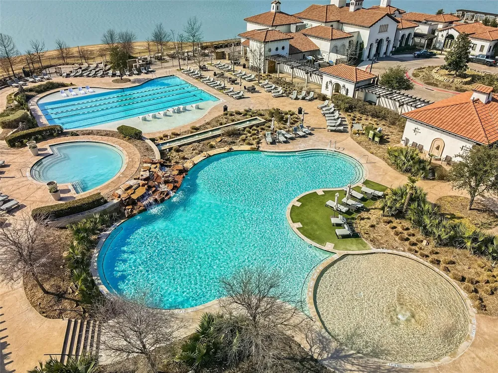4225 Whispering Willow Way Arlington, TX 76005