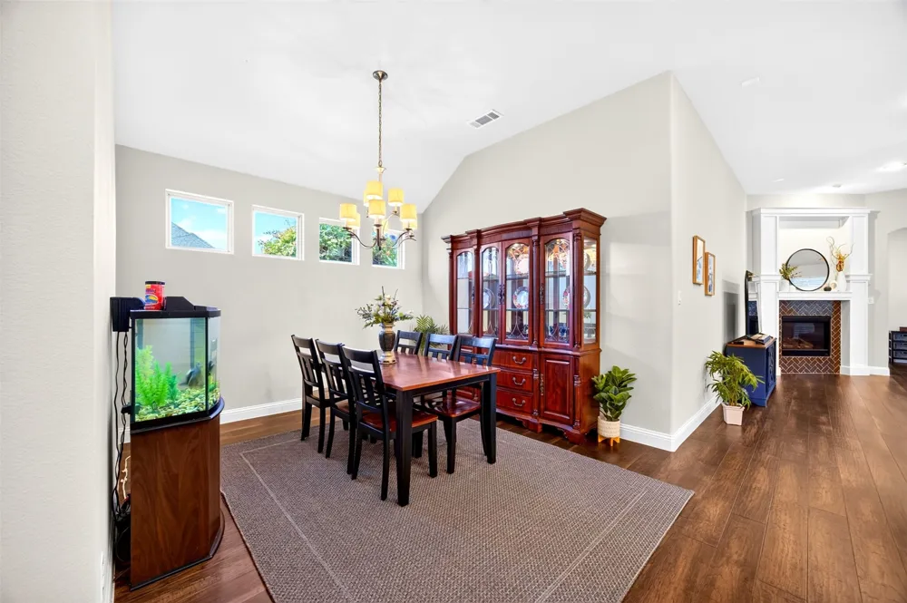 4225 Whispering Willow Way Arlington, TX 76005