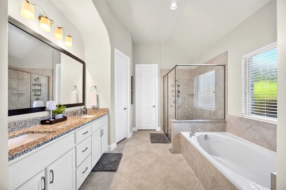 4225 Whispering Willow Way Arlington, TX 76005