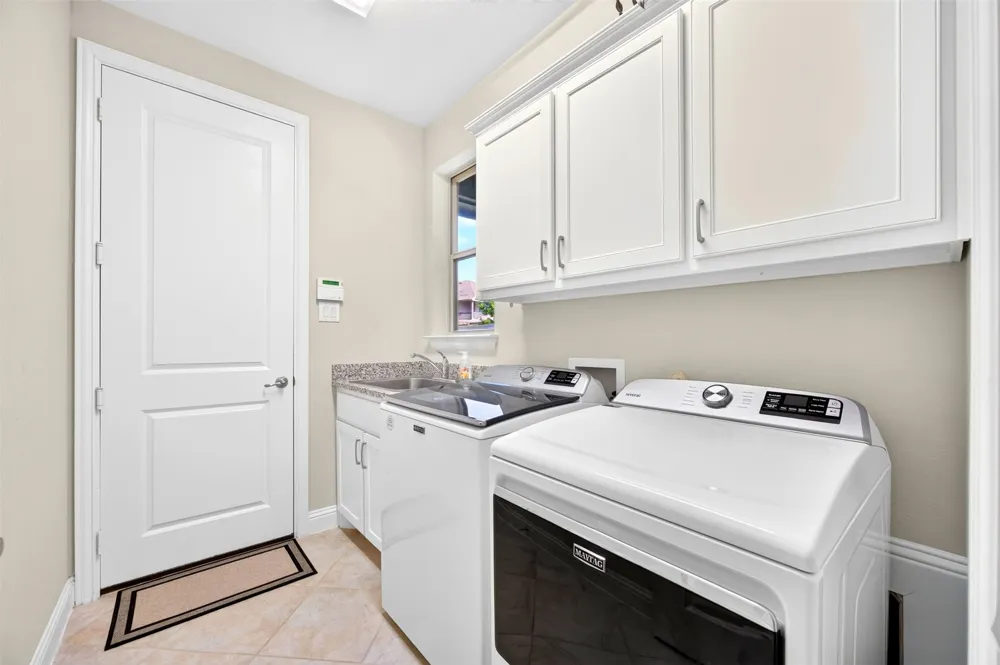 4225 Whispering Willow Way Arlington, TX 76005