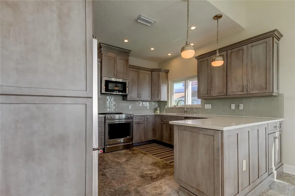 1401 GULF BOULEVARD #205 Clearwater Beach, FL 33767