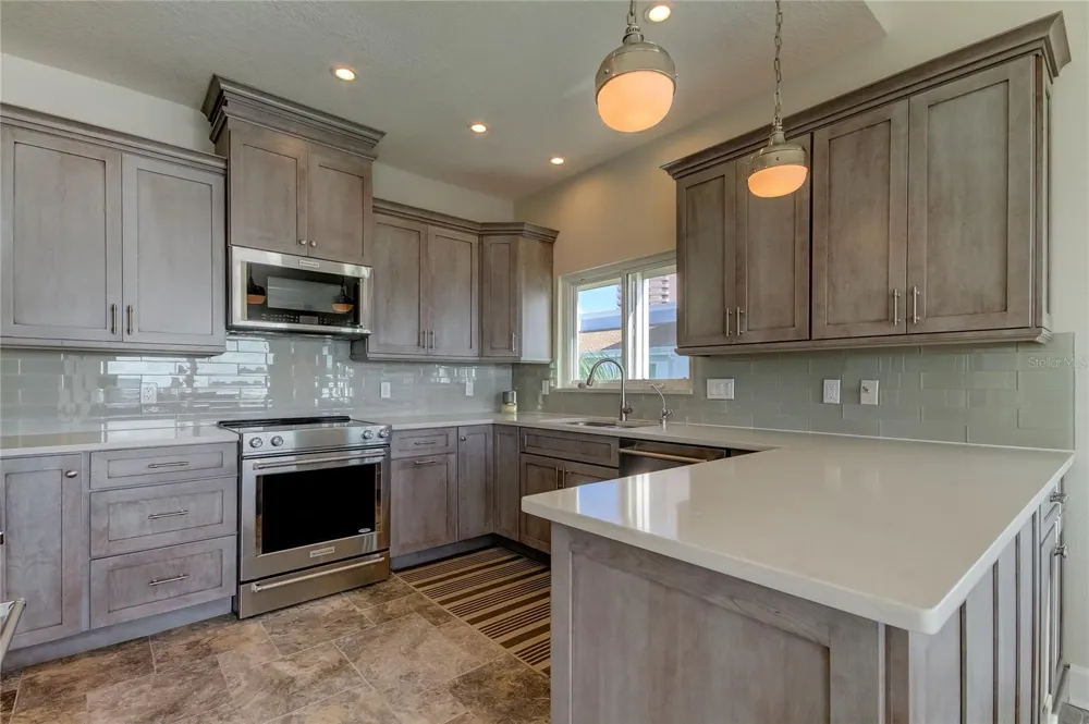 1401 GULF BOULEVARD #205 Clearwater Beach, FL 33767