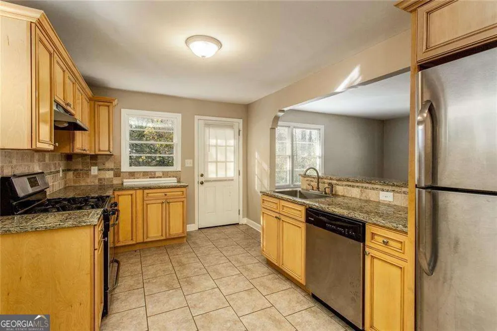 2720 Stonecreek RD SE Smyrna, GA 30080